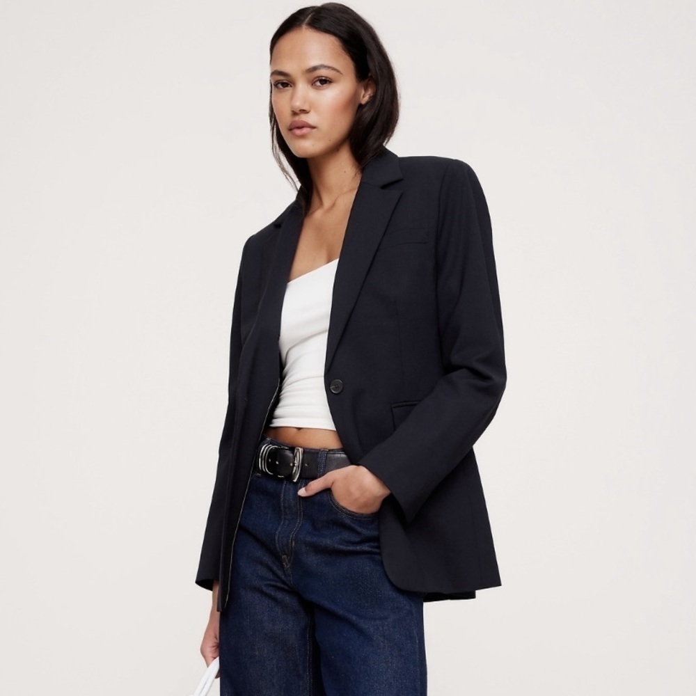 NEW! BANANA REPUBLIC NAVY SIENA SLIM ITALIAN WOOL BLAZER 💜 💜